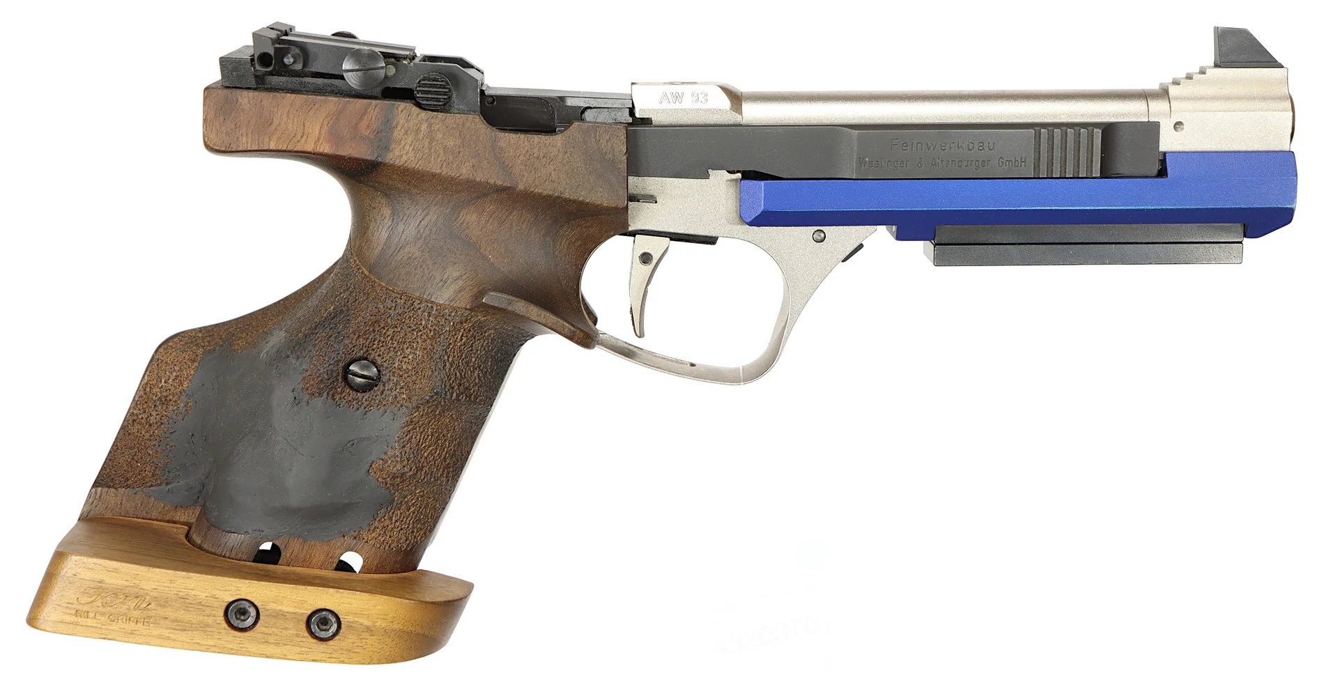 PISTOL, fabrikat Feinwerkbau, modell AW93, kaliber .22, tillv.nr 18024170, se-nr SE2585919. — Pistols — Walter Borg