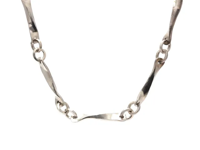 COLLIER, silver, Galerie 22, Stockholm, 1979, längd 77 cm, vikt 87,0 g.