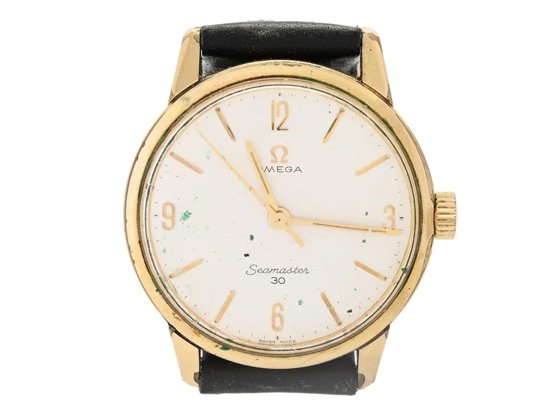 OMEGA, Seamaster 30, Cal 286, Serie nr. 20786707, Ref nr. JD 135.007, Boett nr. 135.007-63, herrur, 35 mm, doublé (skadad, 40 micron), manuell, plexiglas, skadad urtavla, läderband, ca 1963. — Klockor/Omega — Kaplans