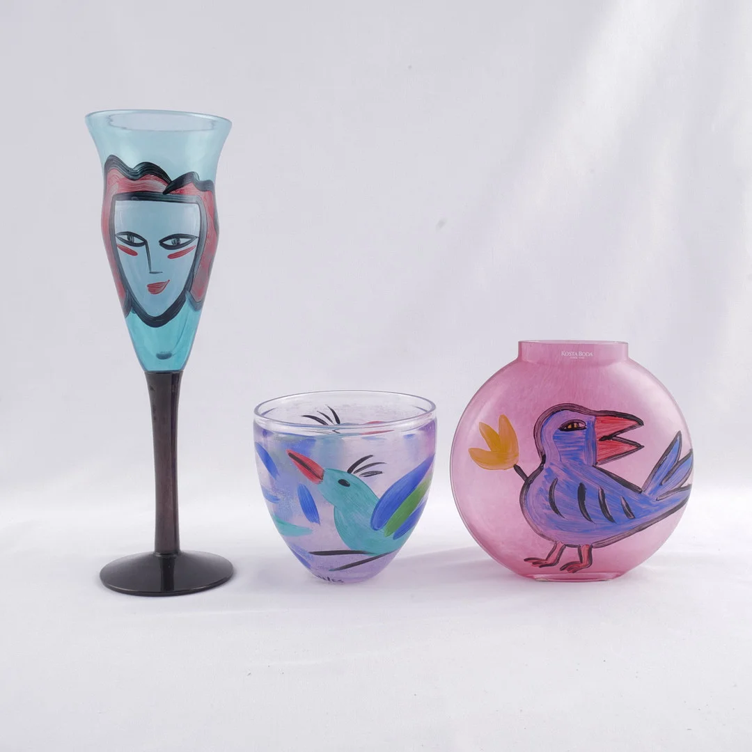 ULRICA HYDMAN-VALLIEN. Konstglas 3 delar. — Art glass — Auktionsfirma Kenneth Svensson i Kalmar