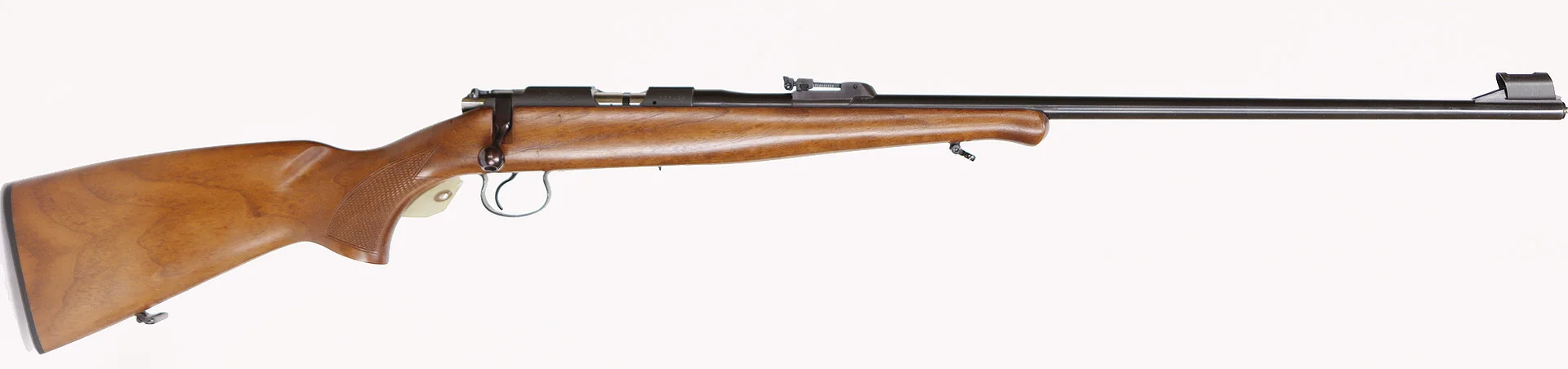 273. KULGEVÄR, tjeckiskt, Repeter, fabrikat CZ, modell 452-2E ZKM, kaliber .22WMR, tillv.nr 876426, se-nr SE2171695. — Rifles — Walter Borg