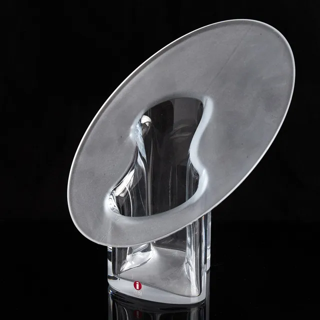 TIMO SARPANEVA. Vas, "Marcel", Iittala, Finland 2002, delvis frostat klarglas.