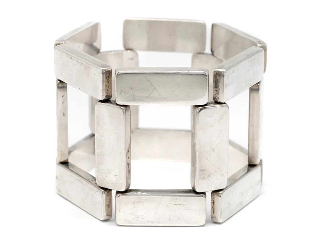 GEORG JENSEN, armband, silver, design Astrid Fog, nr 195, längd 21,5 cm, bredd 5,8 cm, vikt 150,8 g, Danmark. — Smycken/Armband — Kaplans