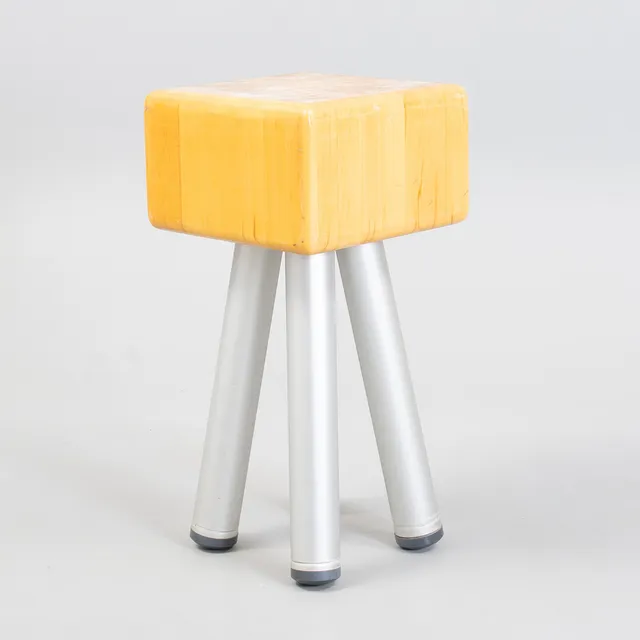 BUTCHER block in solid beech, aluminum legs.