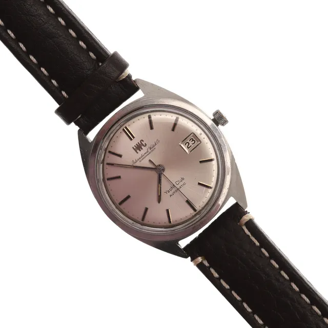 A GENTLEMAN'S STAINLESS STEEL AUTOMATIC YACHT CLUB WRISTWATCH BY IWC.