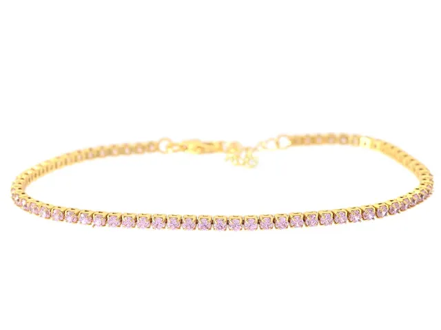 TENNISARMBAND, förgyllt sterlingsilver, rosa cubic zirconia, längd 16 cm - 19 cm, vikt 3,0 g.