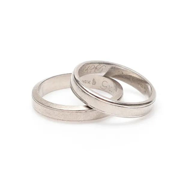 RINGAR, två stycken, vitguld, 18k, ca 8,2 gram.