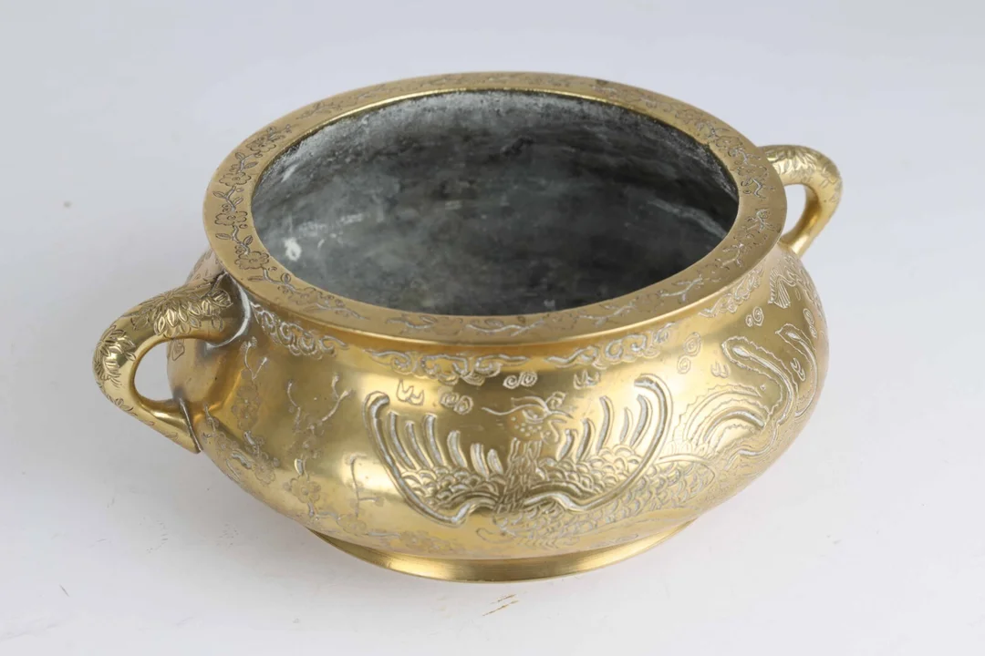 Chinese bronze censer, first half of the 20th century — Hobby and collectibles/Asian art — Lauritz