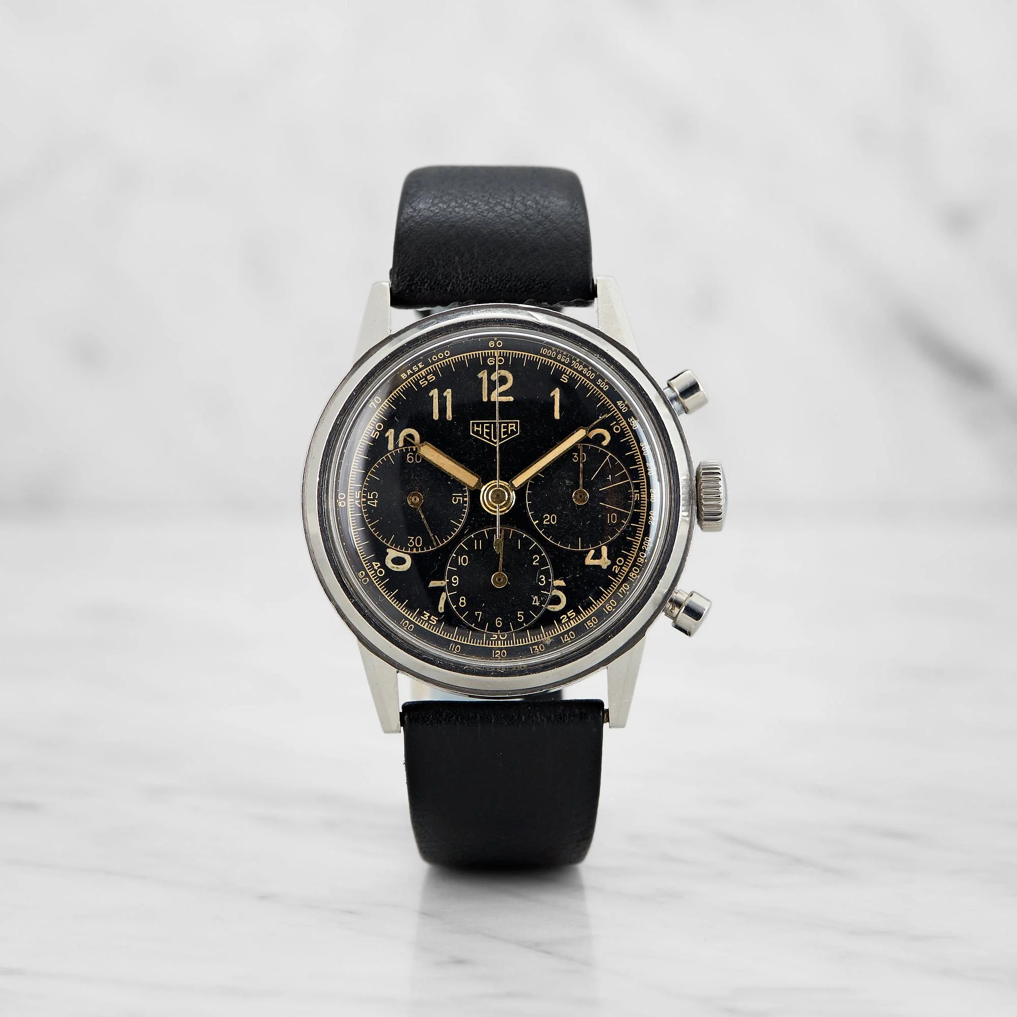 HEUER, kronograf. — Bukowskis