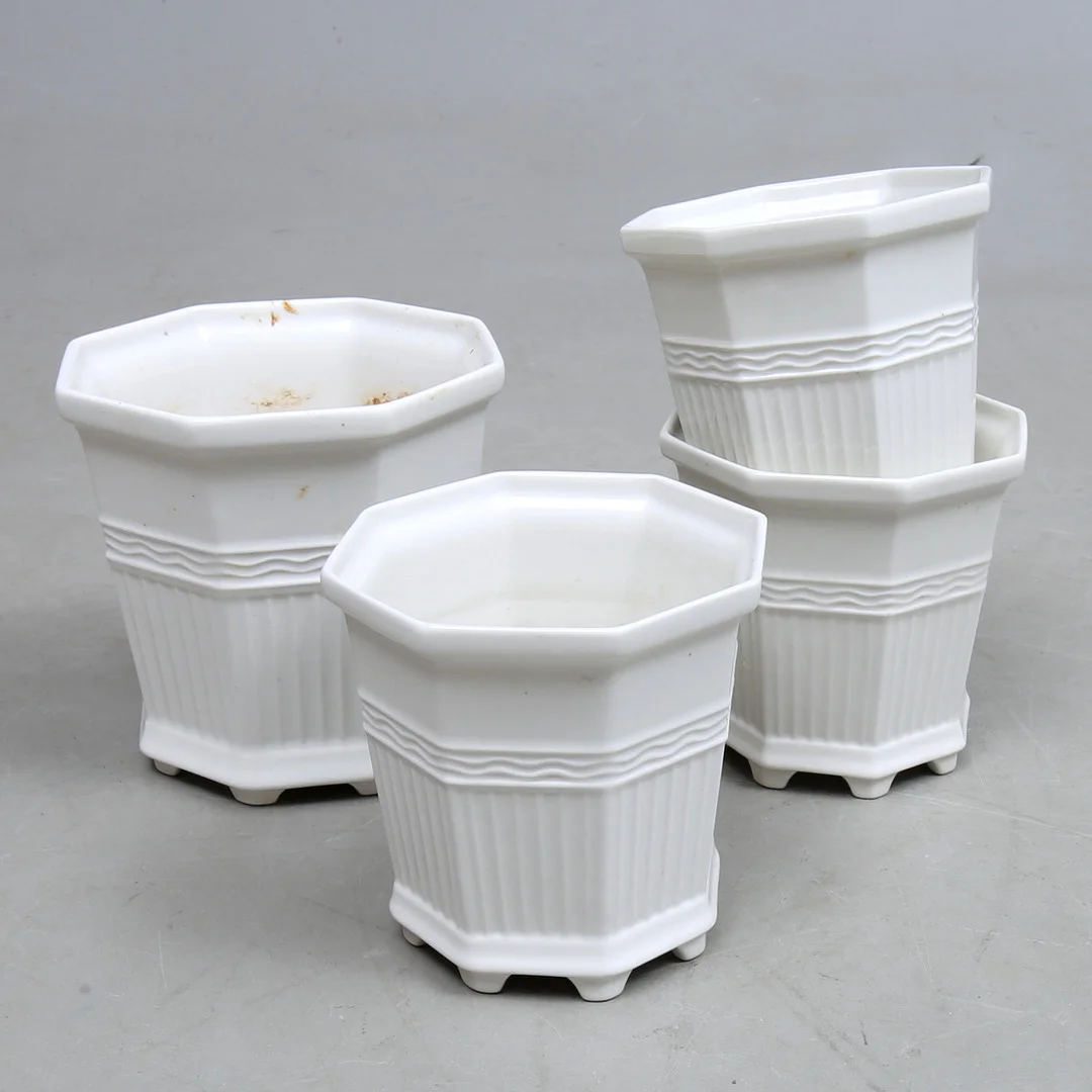 YTTERFODER, 4 st, porslin, "Prins Eugens Waldemarsudde", Gustavsberg. — European — Auktionshuset Kolonn