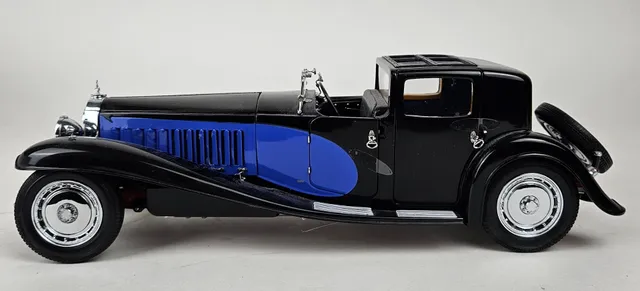 BILMODELL, skala 1/18, Bugatti Royale 1930, Coupé de Ville Chassis Nr. 41100, Bauer.