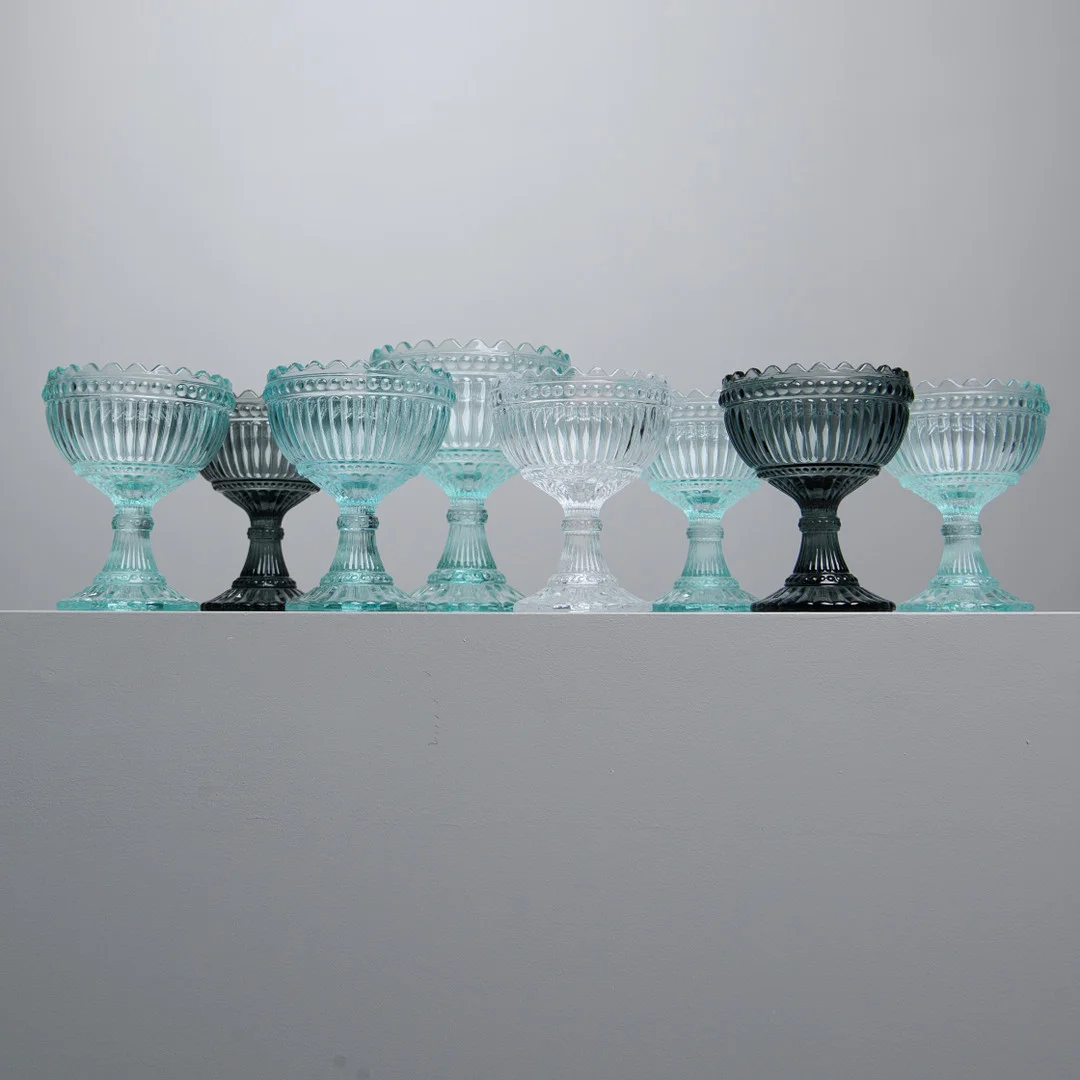 ARMI RATIA. "Marimekko-skålen" (Maribowl ur serien Mariskooli), 8 st, Marimekko / Iittala, Finland. — Tableware — Formstad Auktioner