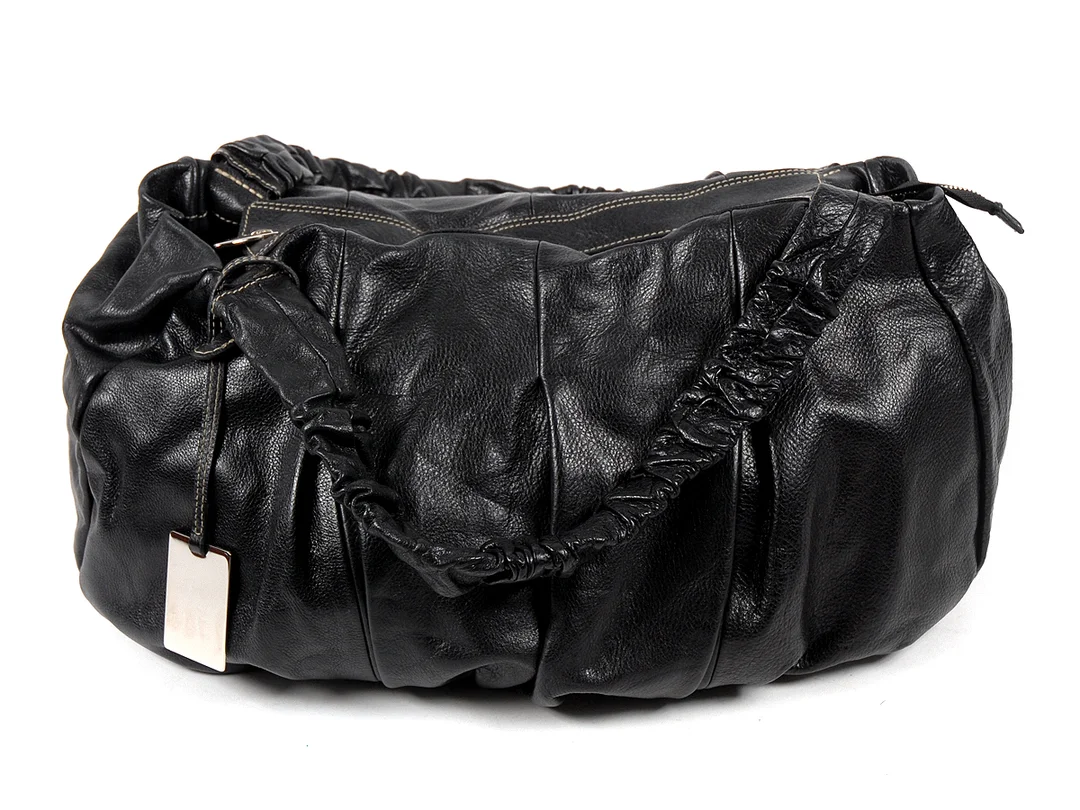 VÄSKOR, FURLA svart läder 32x31x10 cm dustbag — Accessoarer/Väskor — Kaplans