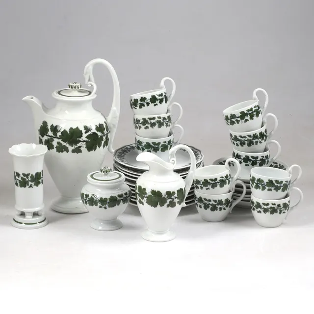 KAFFESERVIS 30 delar porslin, "Weinlaub", Meissen, 1900-tal.