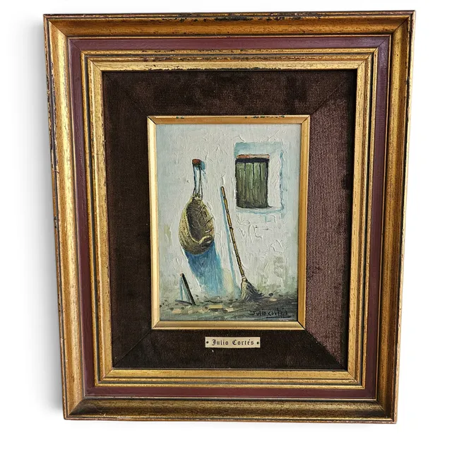 JULIO CORTÉS. Casa de pueblo, ventana, cesto y escoba. Óleo sobre táblex.