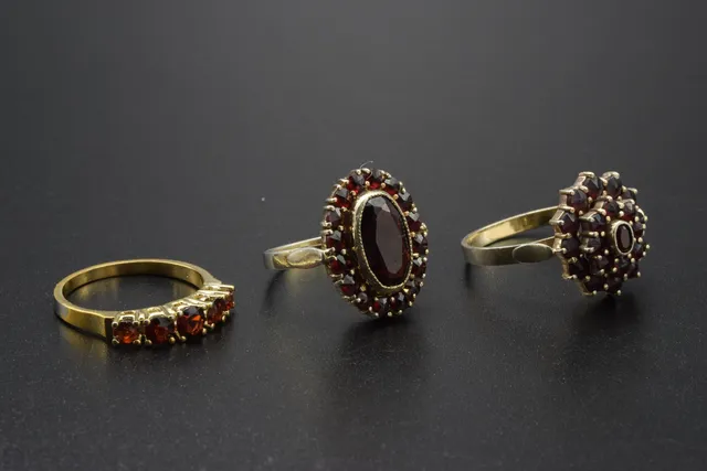 3 Vintageringe af sølv med granater (3)