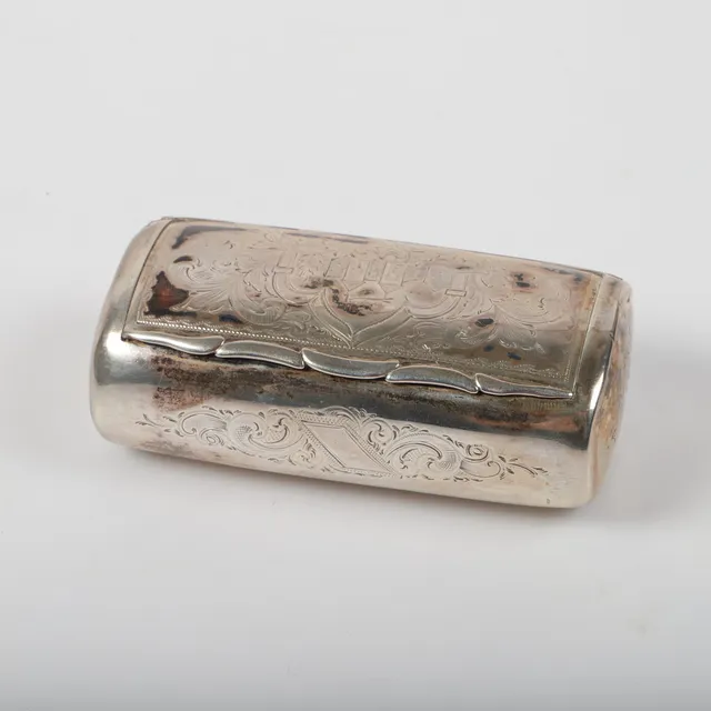 DOSA, silver med graverad dekor, 1886.