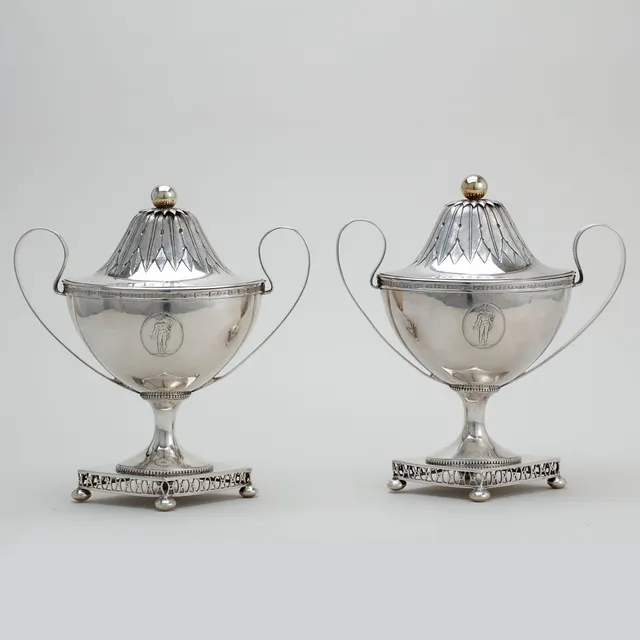 JOHAN MALMSTEDT. Strösockerskålar, ett par, silver, empire Göteborg 1821.
