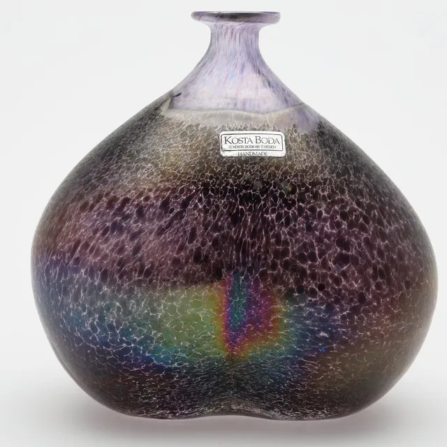 BERTIL VALLIEN. KONSTGLAS, volcano, signerad.