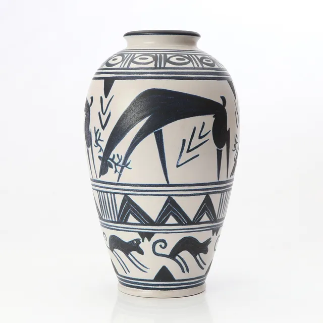 METTE DOLLER. GOLVVAS. Glaserad keramik. Höganäs. Märlt undertill.