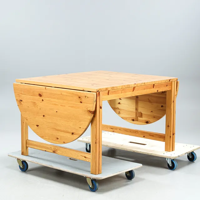 KARIN MOBRING. Klaffbord, "Sörgården", Furu, IKEA,1980-tal.