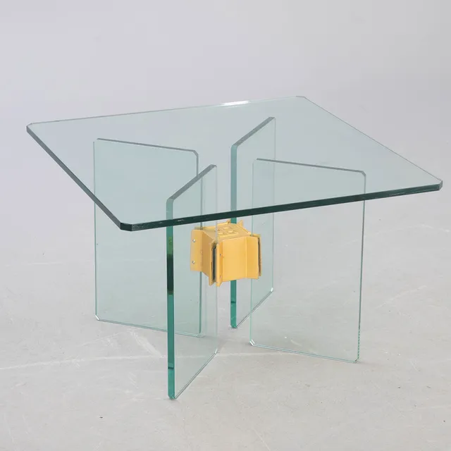 PETER GHYCZY. Glastisch, 1980-1990er Jahre.