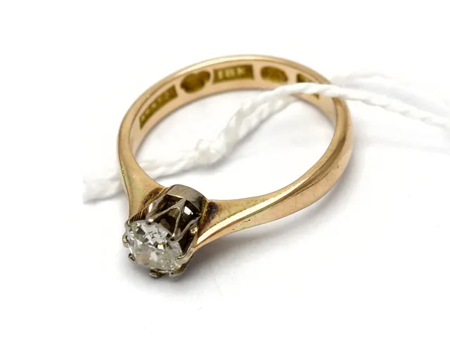 Ring 18K 3,6g Ø16¾ med gammalslipad diamant 1xca.0,63ct
