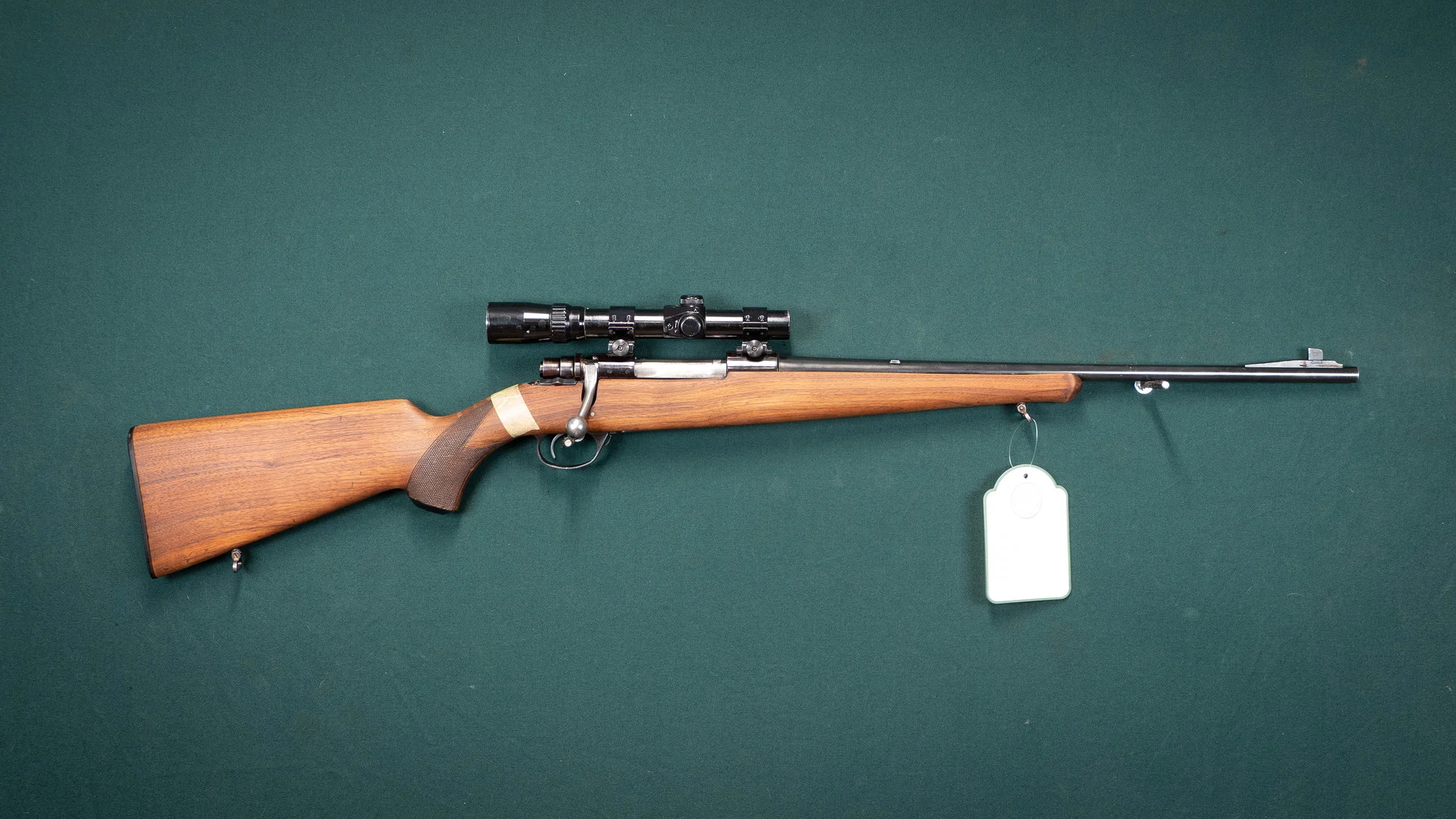 Husqvarna Modell 1640 Kal. 30-06 Tillv.nr: 187123 SE0096076. — Rifles — Mauritz Widforss
