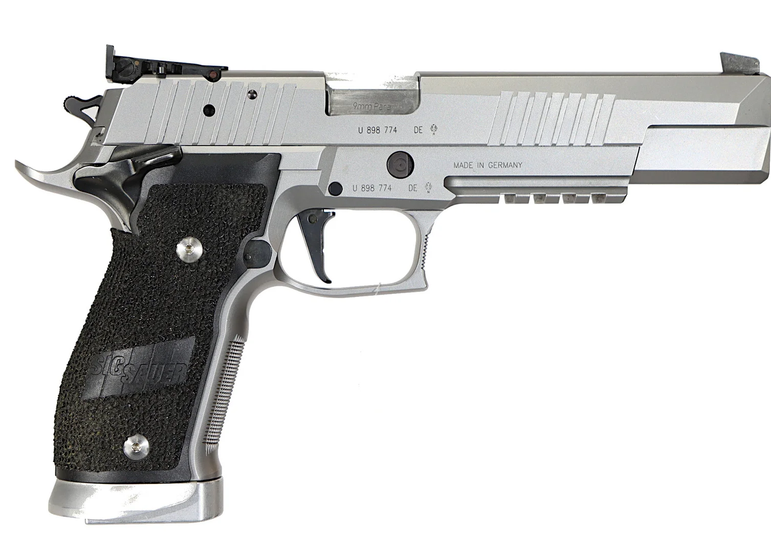 PISTOL, fabrikat Sig Sauer, modell X-Line X-Six Supermatch, kaliber 9x19, tillv.nr U898774, se-nr SE2366290. — Pistols — Walter Borg