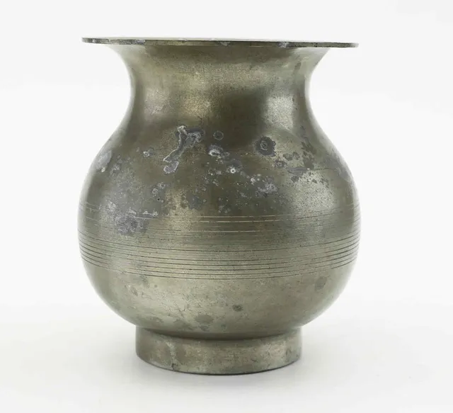 NILS FOUGSTEDT. vas, Svenskt tenn, Fabriksaktiebolaget Kronsilver, Stockholm, 1936, signerad.