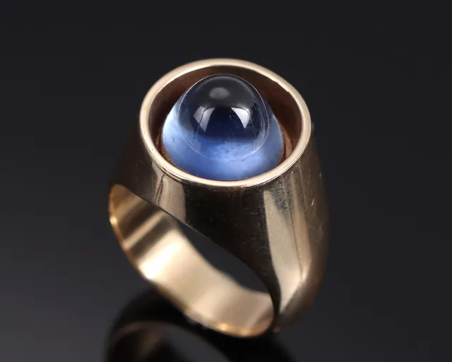 Bent Knudsen. Retro spinel-ring af 14 kt. guld