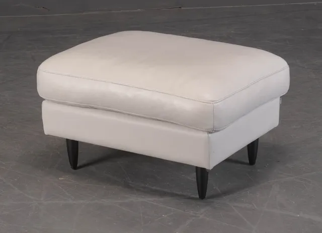 BoConcept. Puf af lys læder