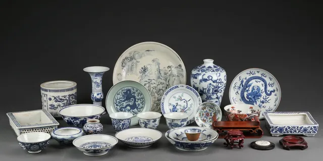Stor samling kinesisk porcelæn mm., antageligt 1900-tallet (27)