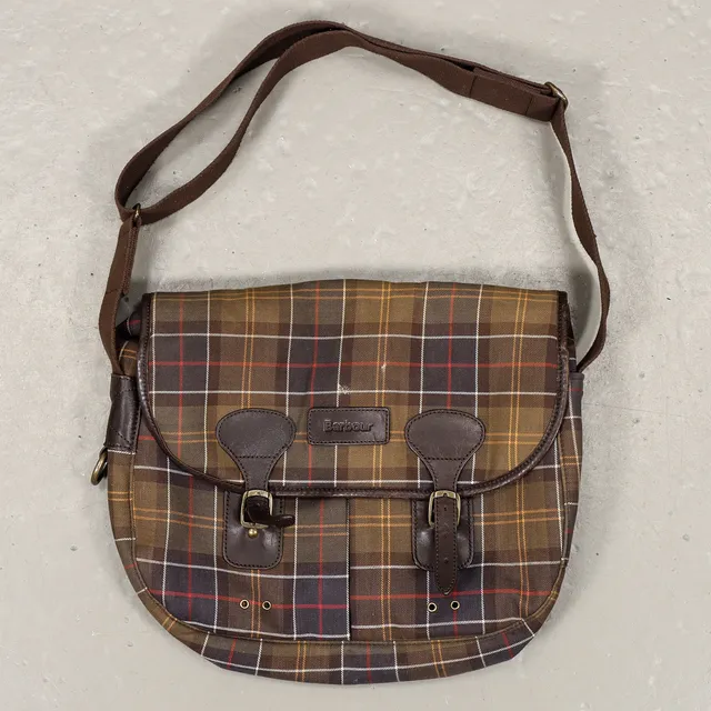 BARBOUR "Tarras" väska.