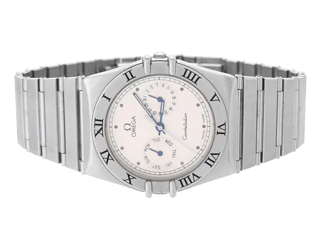 OMEGA, Constellation, s.k. "Uggla", Cal 1445, Serie nr. 50425606, Ref nr. ST 396.1070, Boett nr. 396.1070/396.1080, herrur, 32,5 mm, stål, quartz, safirglas, dag, datum, integrerad originallänk, viklås, Ref nr. 1448/431 / 1392/012, ca 1986.