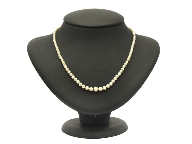 PÄRLCOLLIER, doserade 2,5 - 6,25 mm, lås i 8K guld/platina med medium- och rosenslipade diamanter, längd 43 cm, en diamant saknas.