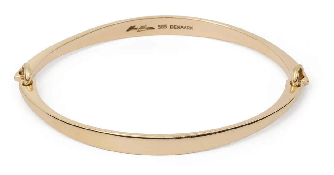 A bangle of 14k gold. Weight app. 21.5 g. Inner diam. app. 6.5 cm. — Jewellery/Bracelets — Bruun Rasmussen