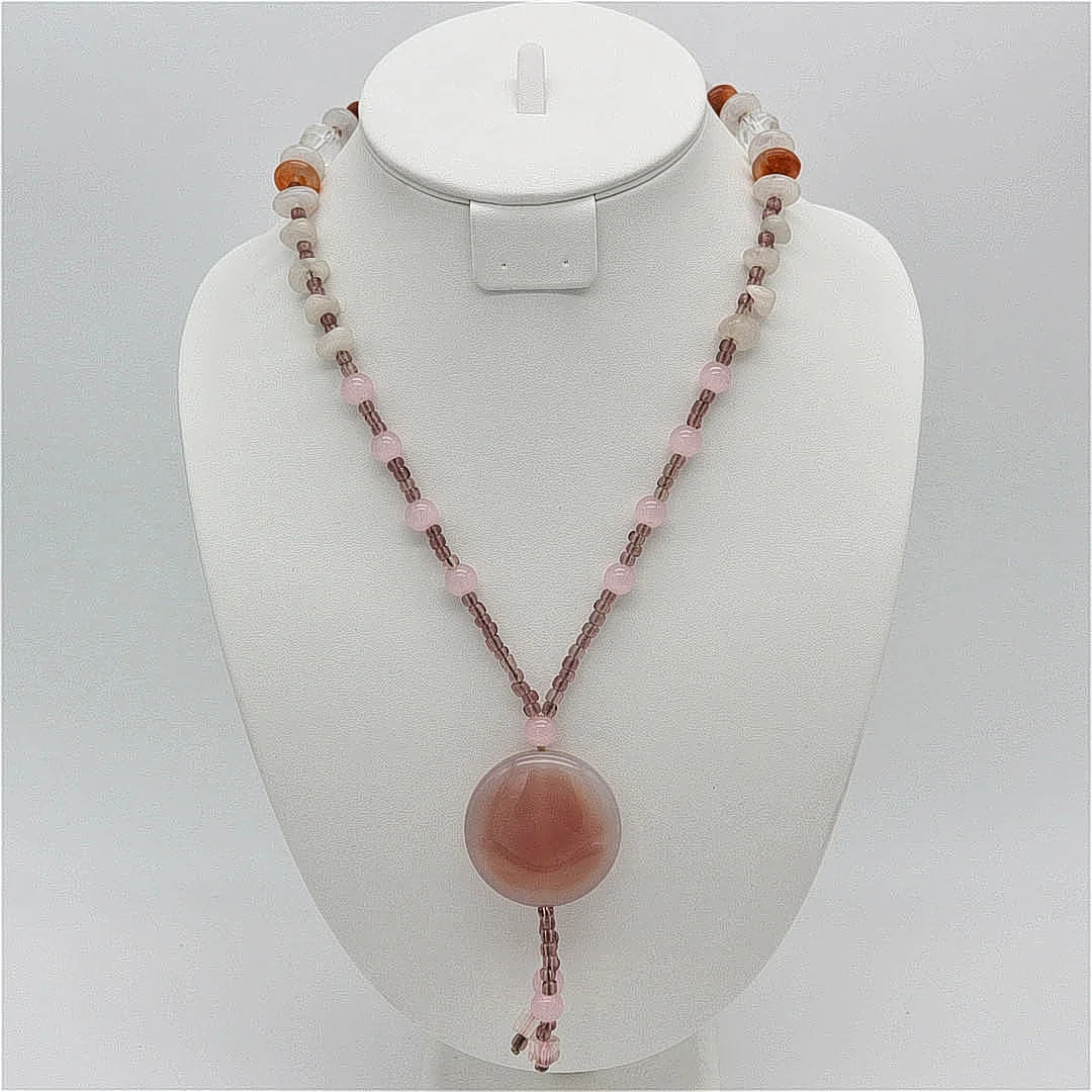 EDELSTEINCOLLIER MIT ROSENQUARZ, KARNEOL UND GLAS, CA. 80CM, VINTAGE. — Necklace — Kunst- und Auktionshaus Kleinhenz