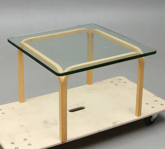 SOFFBORD med glasskiva, "Y805" design Alvar Aalto Finland.