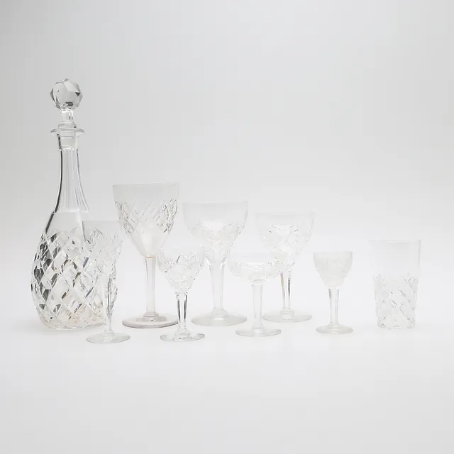 GLASSERVIS, 52 DELAR.
