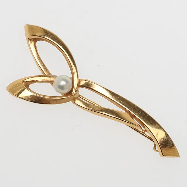 BROSCH med pärla, guld 18K, totalvikt 2,84 gram.