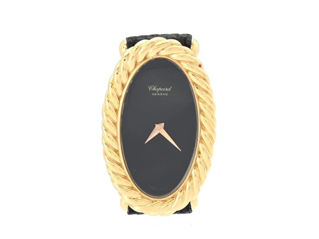 CHOPARD, Genève, damur, 24,5 x 38,5 mm, Cal ETA 2512, Boett nr. 90136 / 5057.1, 18K guld, manuell, safirglas (repa), skadad urtavla/visare, läderband, originalspänne i doublé, ca 1985. — Klockor/Chopard — Kaplans