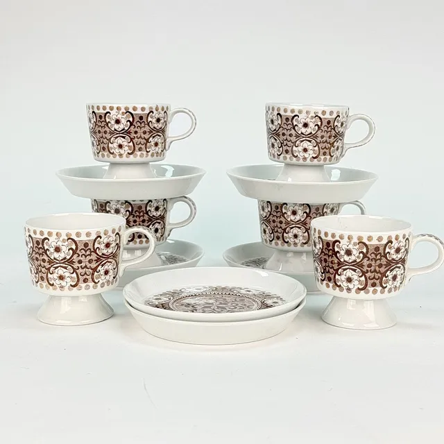 RAIJA UOSIKKINEN. KAFFEKOPPAR MED FAT - 6st Arabia "Ali" 1900 talets andra hälft.
