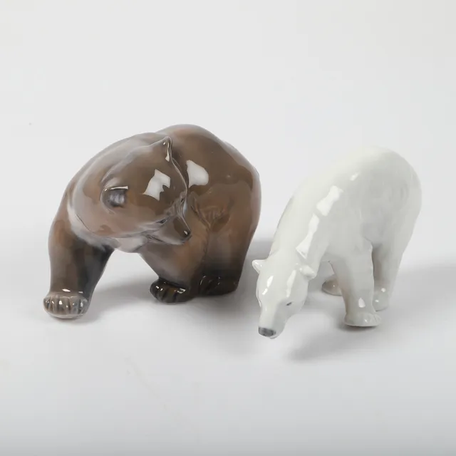 FIGURINER, 2 stycken björnar, porslin, Royal Copenhagen, Danmark.