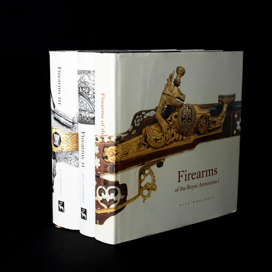 NILS DREJHOLT. "Firearms of the Royal Armouries", del I - III, 1996-2011. — Books — Auktionshuset Kolonn
