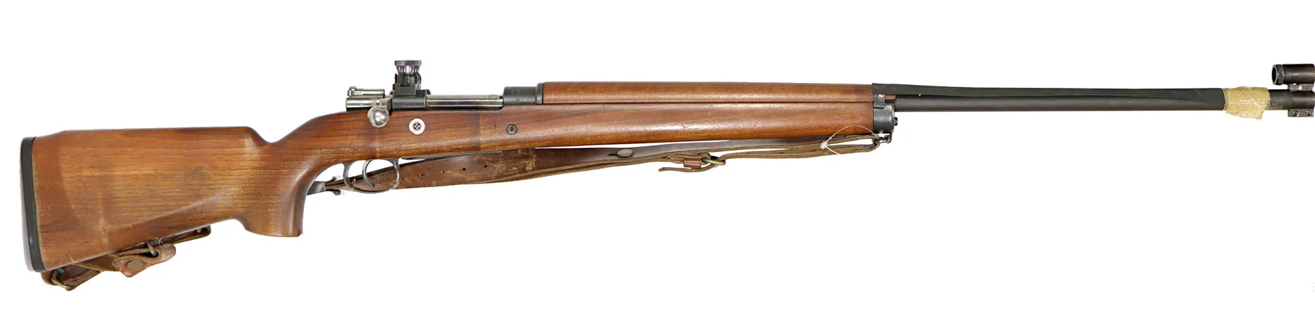 GEVÄR, fabrikat Carl Gustaf, modell 63, kaliber 6,5x55, tillv.nr 334602, se-nr SE1181960. — Military weapons — Walter Borg