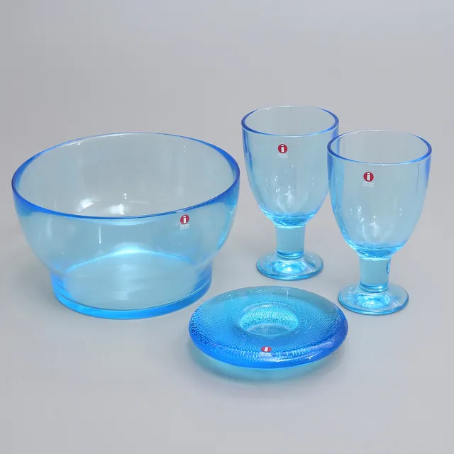 KERTTU NURMINEN. Glasföremål, 4 st, Iittala, Finland.
