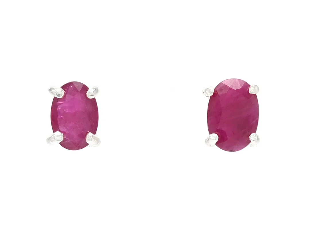 ÖRHÄNGEN, sterlingsilver, rubiner, höjd 6 mm, vikt 1,0 g, stift. — Smycken/Örhängen — Kaplans