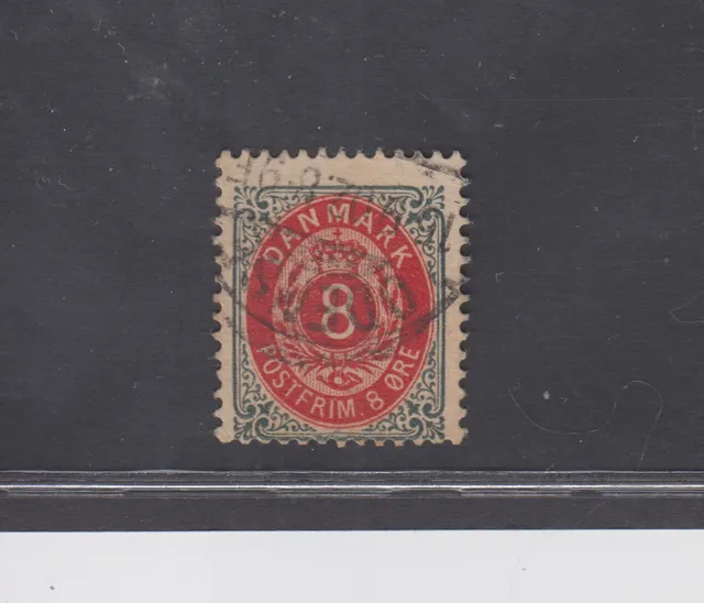 DANMARK. AFA 25C. 8 Øre, VM III. Let stemplet mærke. Attest LJ.