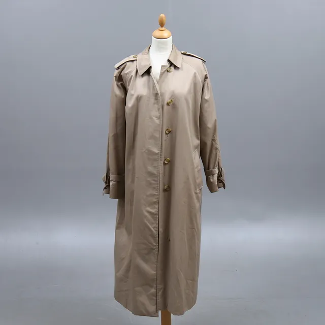 BURBERRY. Kappa, bomull och polyester, England.